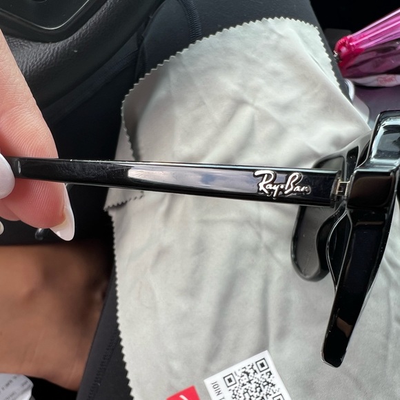 Rayban sunglasses - Picture 3 of 4